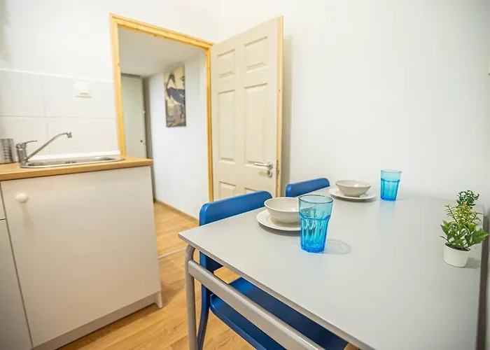 Center Budapest, Akacfa Street * 부다페스트