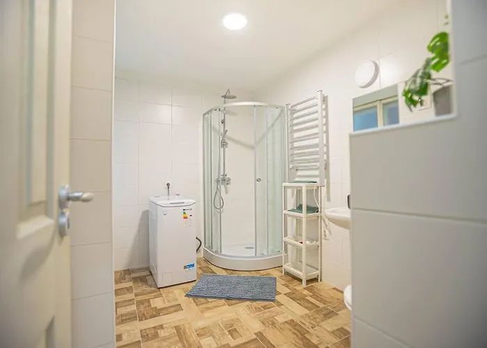 Center Budapest, Akacfa Street 아파트