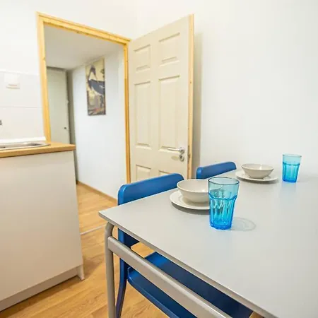 Center Budapest, Akacfa Street * ブダペスト